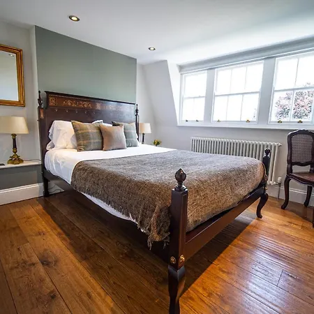 Georgian Townhouse *