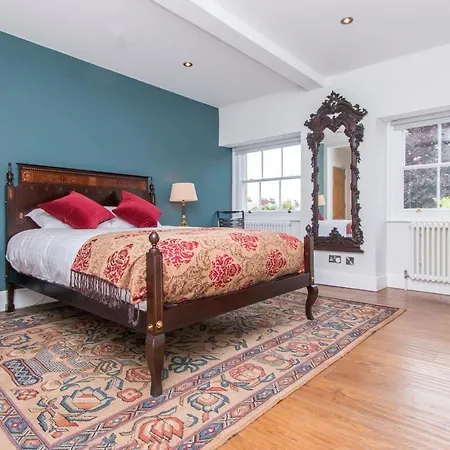 Georgian Townhouse Apartment Bristol