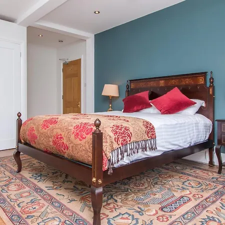 Georgian Townhouse *