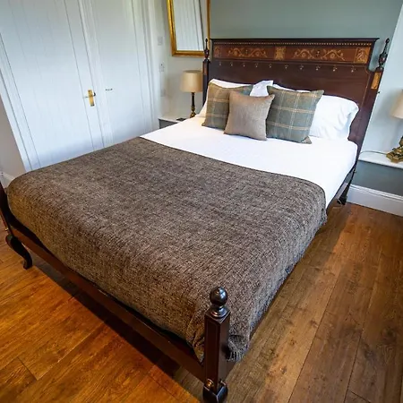 Georgian Townhouse Apartment