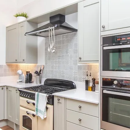 Georgian Townhouse Apartment Bristol