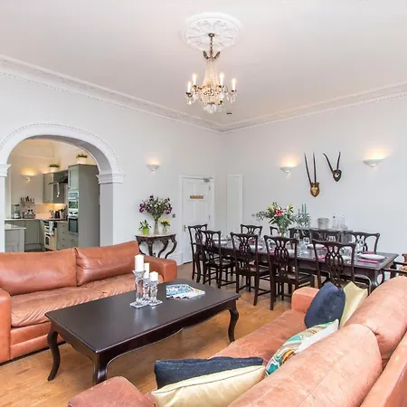 Apartment Georgian Townhouse *